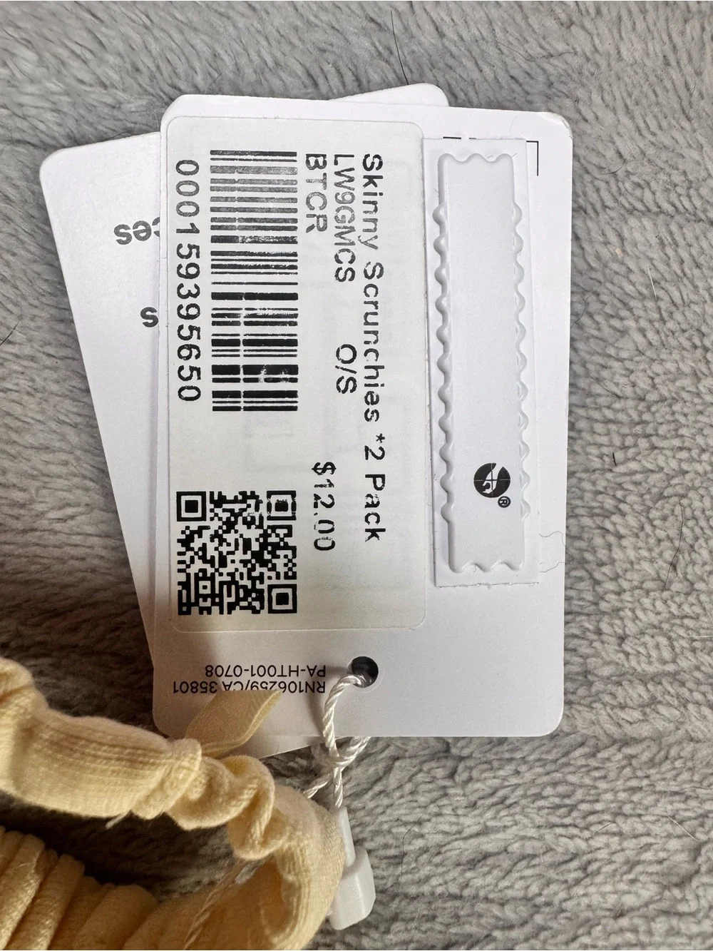 lululemon athletica Skinny Scrunchies 2-Pack in Pale Yellow